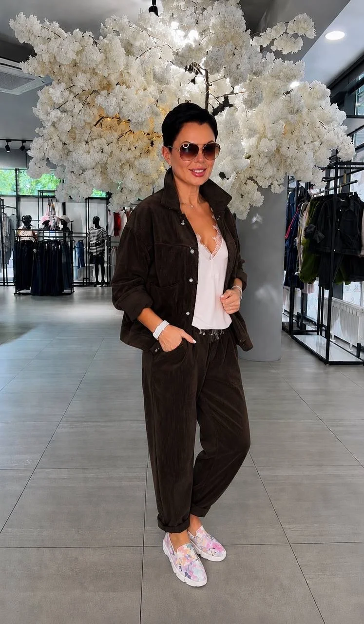 Costum casual, microcatifea reiată, mărimi 48-58 — Foto 2 din 4